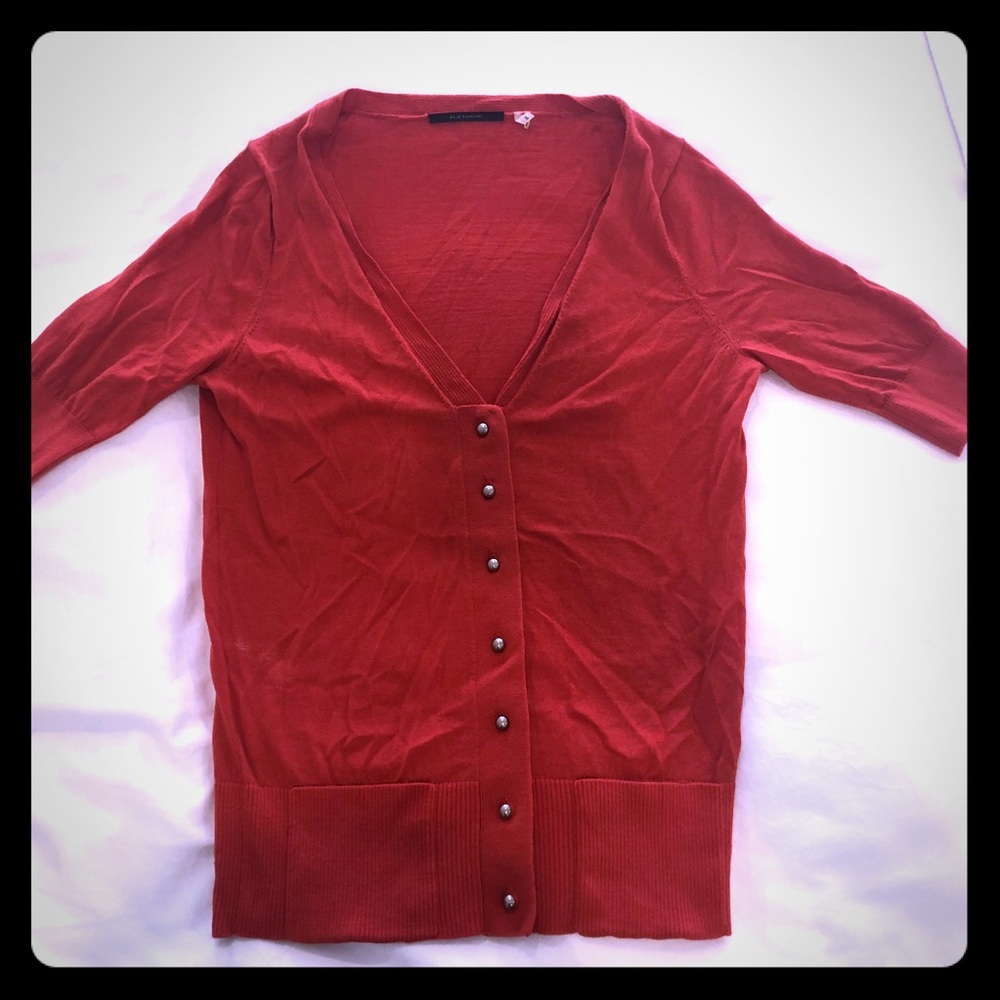 Super soft Elie tahari merino light-weight sweater